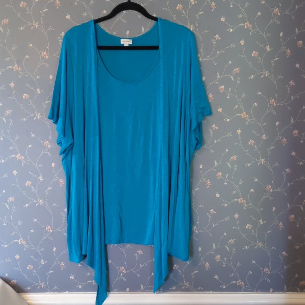 Avenue size 30/32 Tunic Fake Cardigan look soft